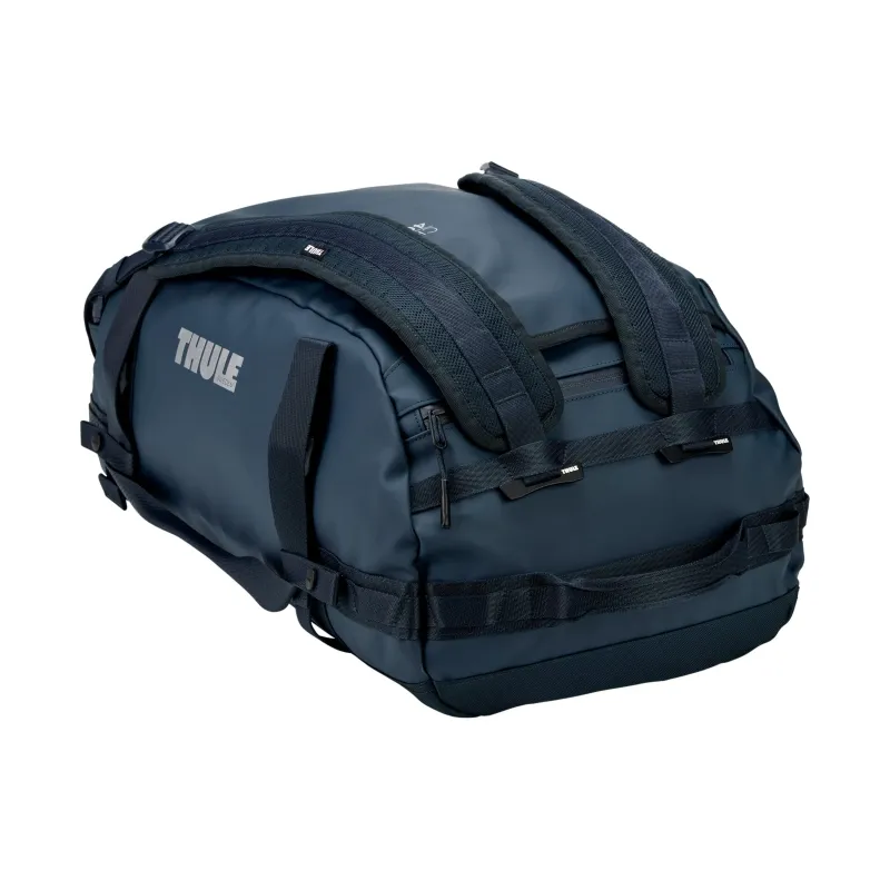 Thule 5590 Chasm 40L duffel bag darkest blue