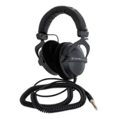 Beyerdynamic DT 770 PRO 250 OHM Black Limited Edition - closed studio headphones