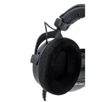 Beyerdynamic DT 770 PRO 250 OHM Black Limited Edition - closed studio headphones