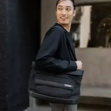 Thule 5007 Paramount Crossbody 14L Black