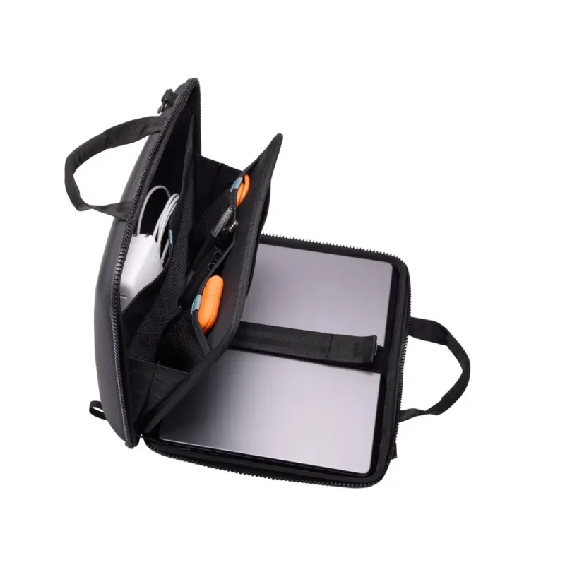 Thule Gauntlet Fits up to size 14 " MacBook Attaché Black