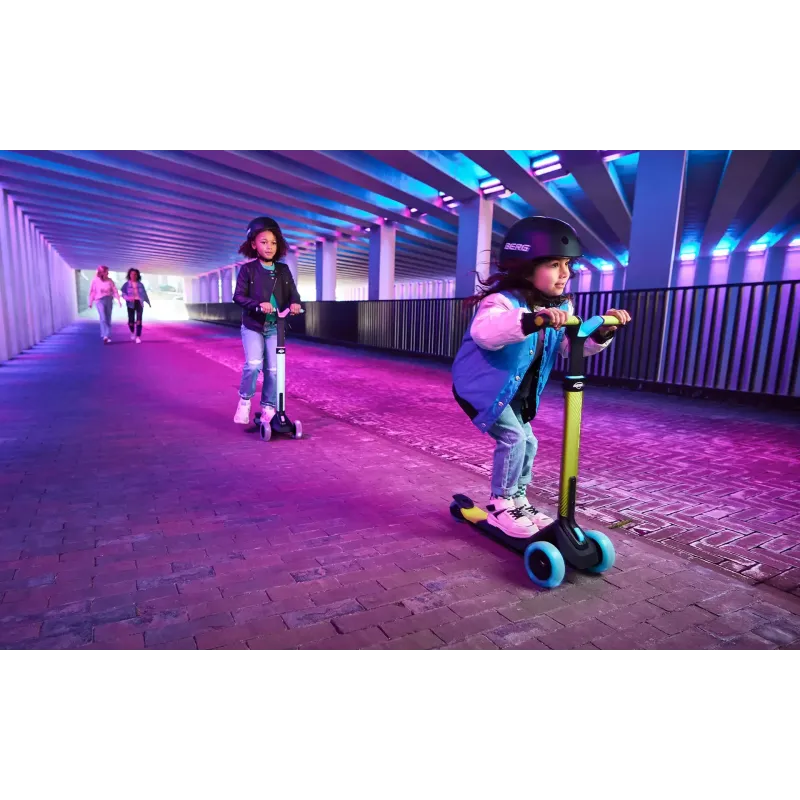 Самокат BERG Nexo LED – детский трёхколёсный самокат с LED колесами