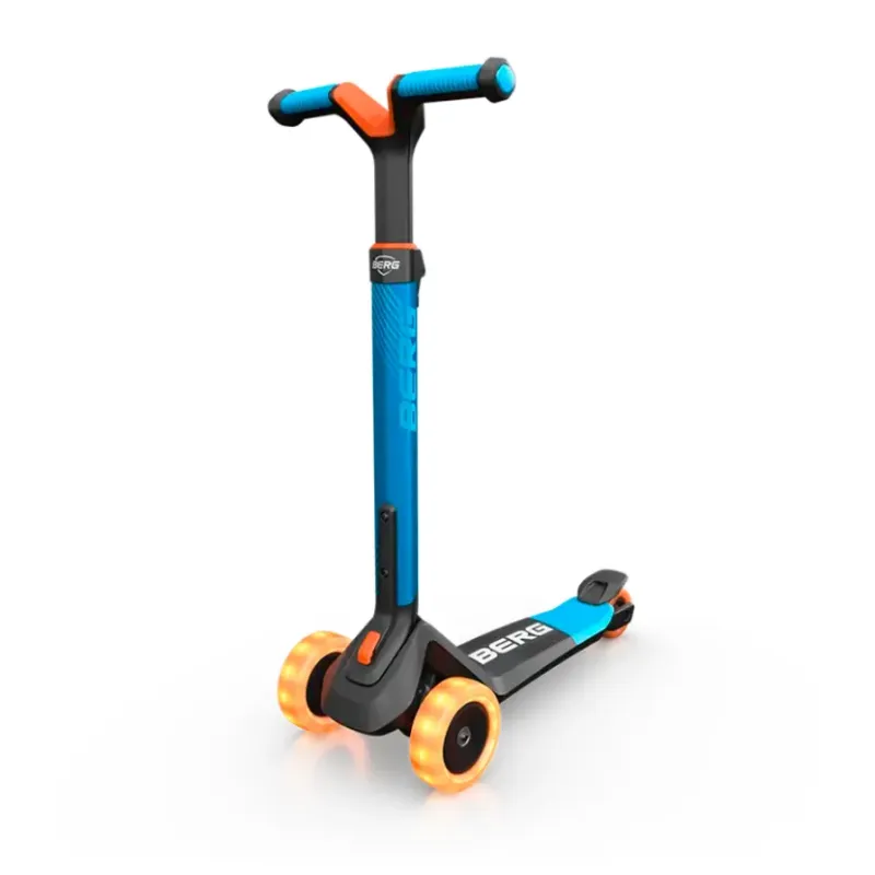 Самокат BERG Nexo LED – детский трёхколёсный самокат с LED колесами