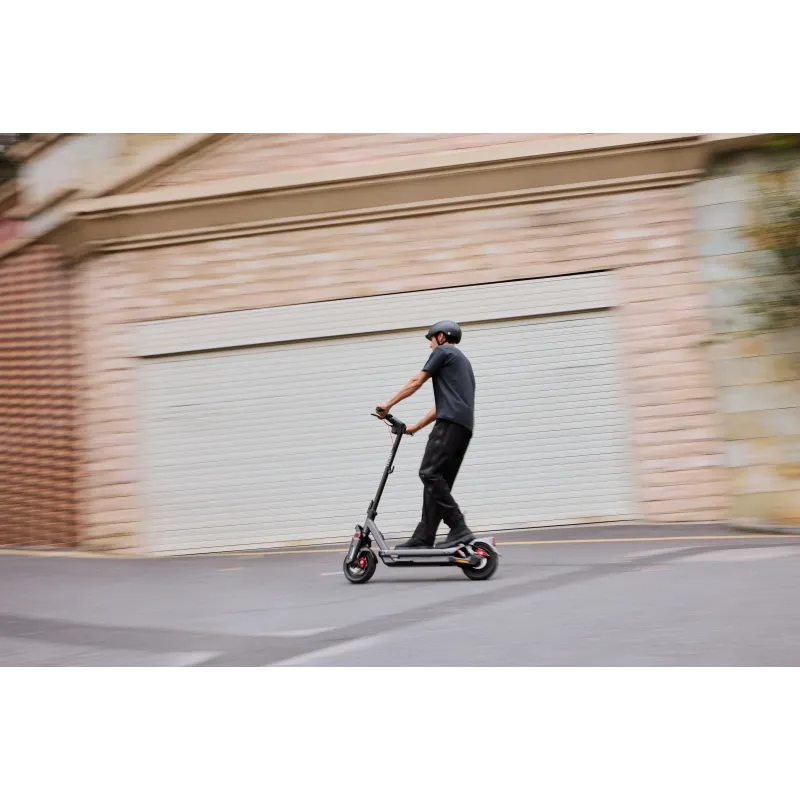 Segway MAX G3 E eKickScooter 2000 W Up to 25 km/h 11 " Black