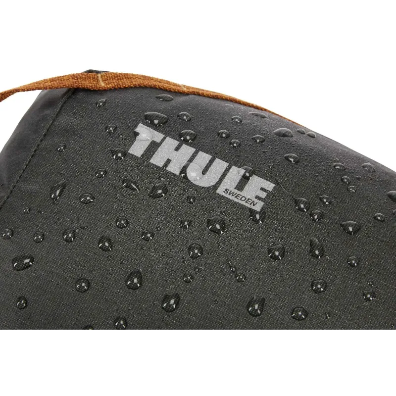 Thule 4088 Stir 18L hiking backpack obsidian