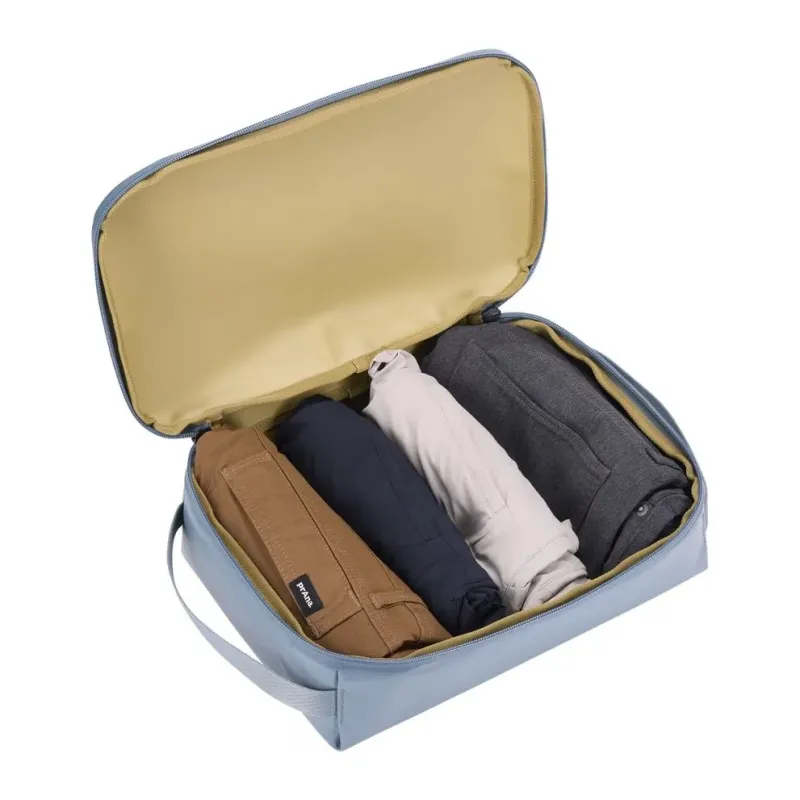 Thule 5607 Chasm medium gear cube pond gray