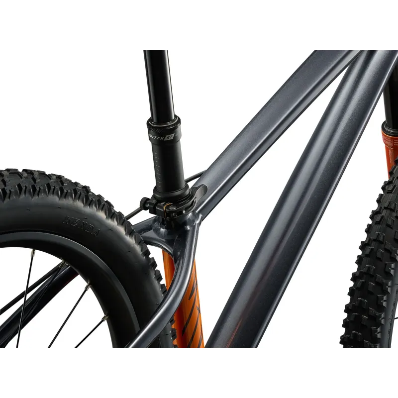 Детский велосипед GIANT STP 24 (2026) Черный хром