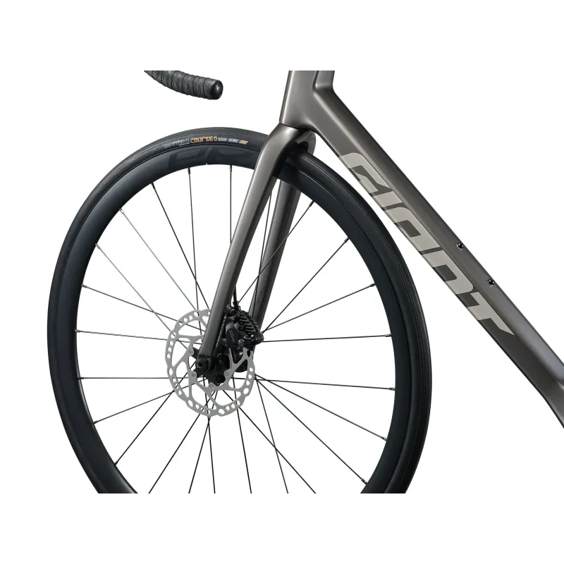Шоссейный велосипед GIANT TCR Advanced 2 KOM (2026) Stealth Chrome (L)