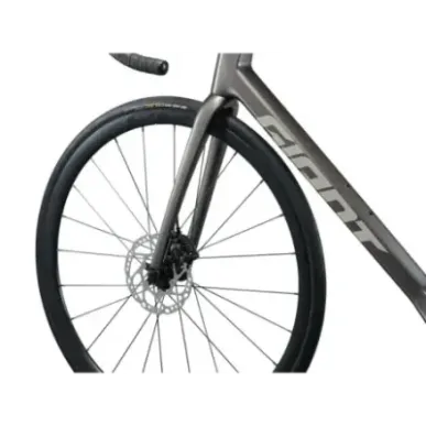 Шоссейный велосипед GIANT TCR Advanced 2 KOM (2026) Stealth Chrome (L)