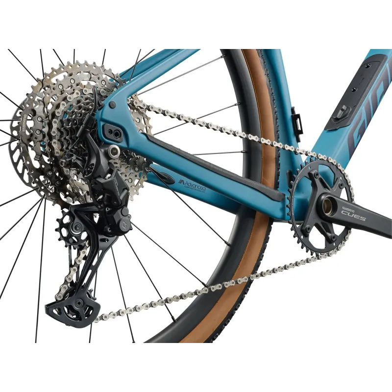 Гравийный велосипед GIANT Revolt Advanced 3 (2026) Аквариум (M/L)