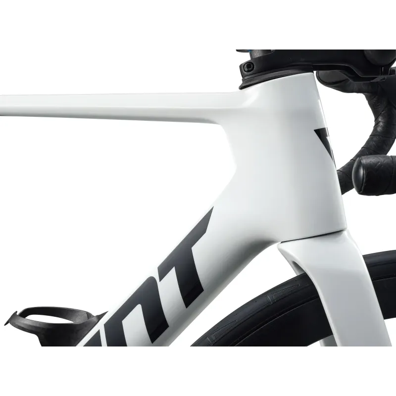Шоссейный велосипед GIANT Propel Advanced 2 (2027) белый (M/L)