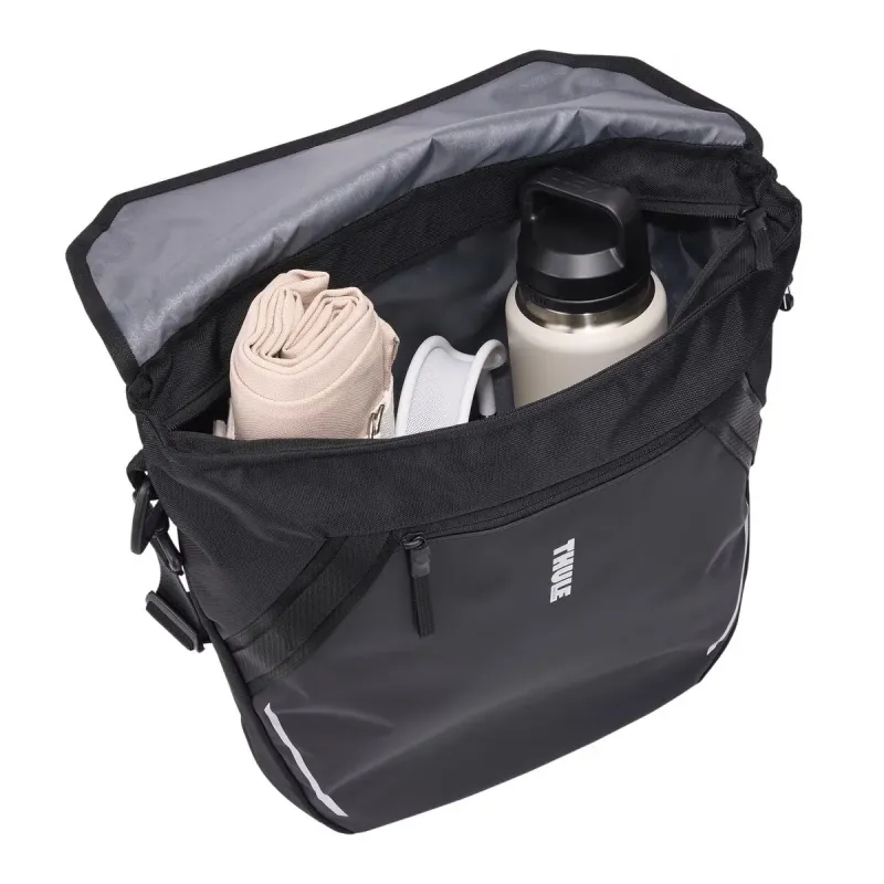 Thule 5468 Chasm Courier 22L with InLock Black