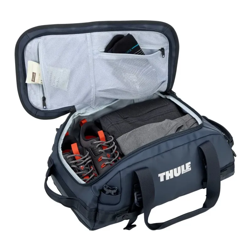 Thule 5586 Chasm 30L duffel bag darkest blue