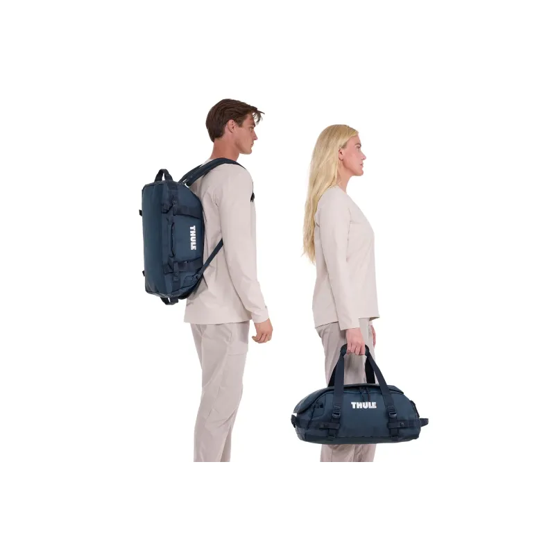 Thule 5586 Chasm 30L duffel bag darkest blue