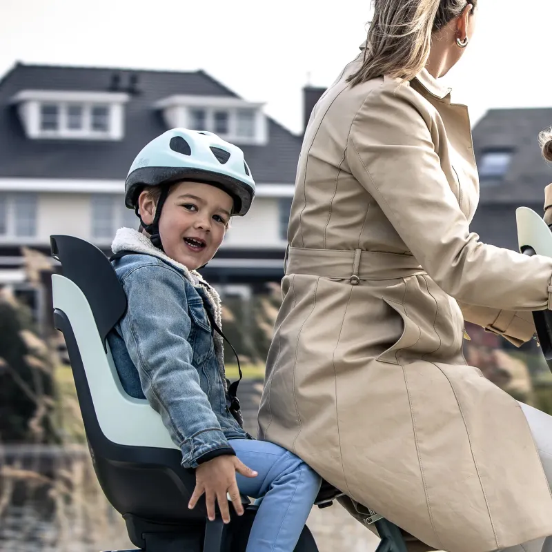 Детское велокресло Bobike Go® Maxi на багажник (9–22 кг) – безопасно и удобно