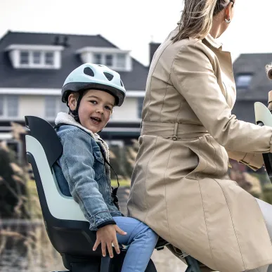 Lastetool Bobike Go® Maxi pakiraamile (9–22 kg) – Turvaline ja mugav