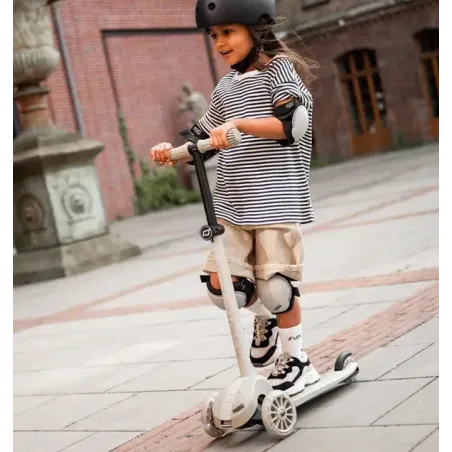 Трехколесный самокат Scoot And Ride Highwaykick 3S LED