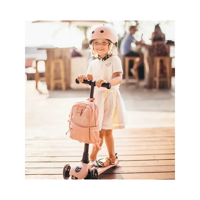 Scoot & Ride laste seljakott 9L | Helkuritega ja magnetkinnitusega Scoot & Ride laste seljakott 9L | Helkuritega ja magnetkinnitusega