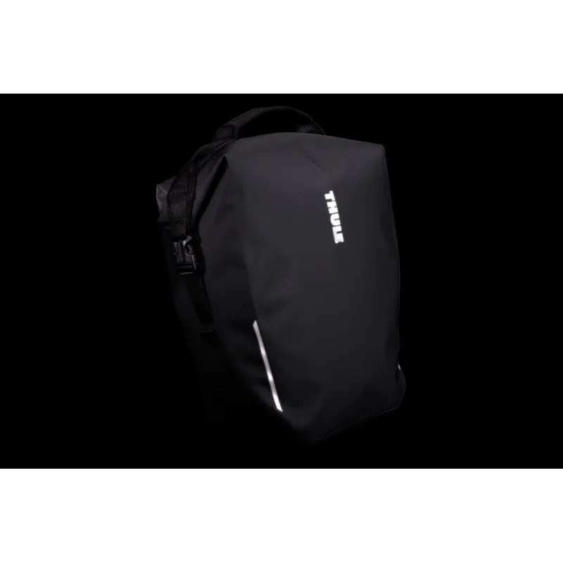 Thule 5476 Shield Pannier 22L with InLock Black