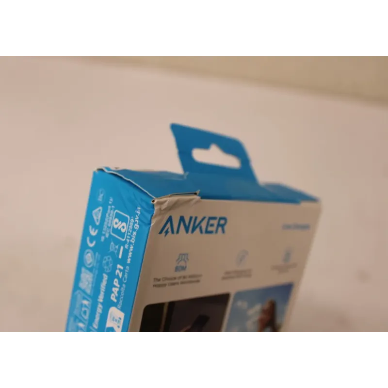 Anker Power Bank with Built-In USB-C Cable A1688H11 10000 mAh Black DAMAGED PACKAGING