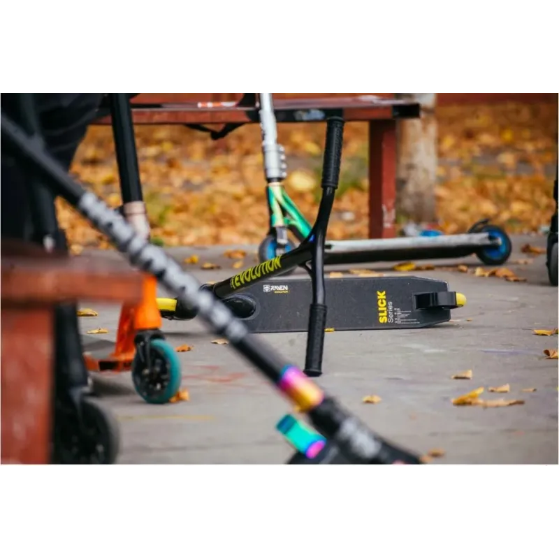 Трюковый самокат Raven Evolution Slick Color