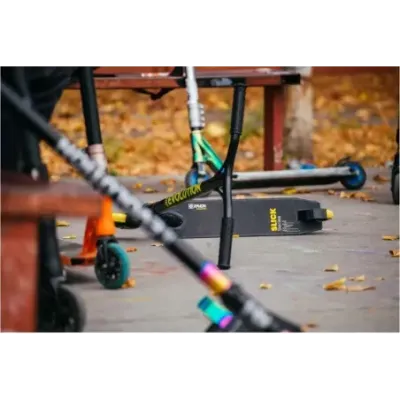 Triki tõukeratas Raven Evolution Slick Color