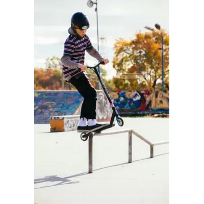 Triki tõukeratas Raven Evolution Slick Color