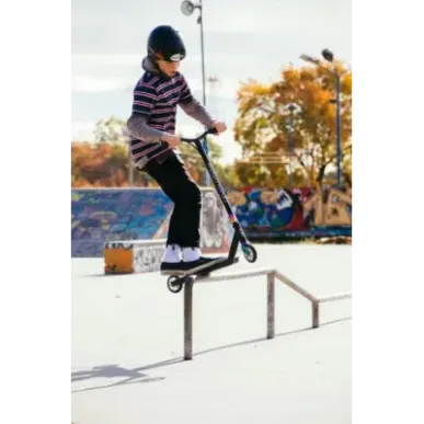 Triki tõukeratas Raven Evolution Slick Color