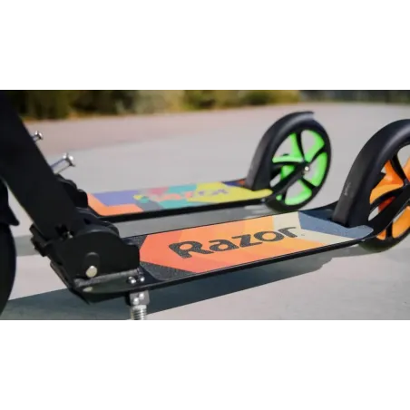 Tõukeratas Razor A5 Lux Light Up GR