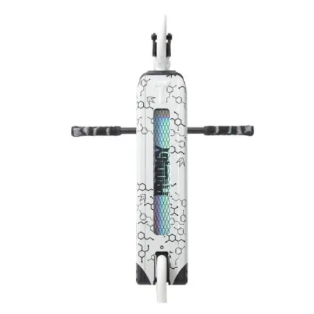 Pro trikiratas Blunt Complete S9 Street valge