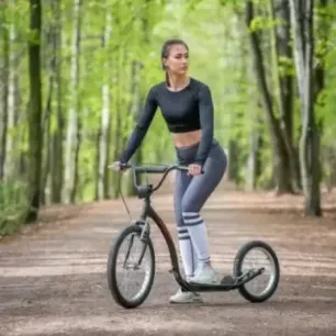 WH201 ЧЕРНЫЙ СКУТЕР NILS EXTREME