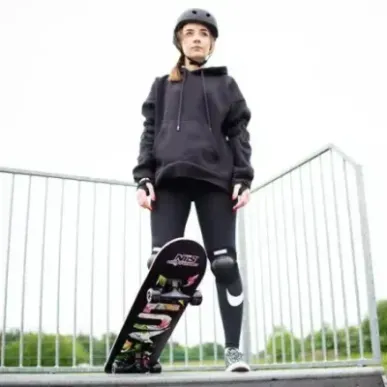 CR3108SA BEAUTY SKATEBOARD NILS EXTREME