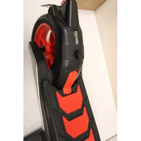 SALE OUT. Aprilia Electric Scooter E-SR1, Black/Red Aprilia E-SR1 Electric Scooter 350 W 25 km/h 10 " |