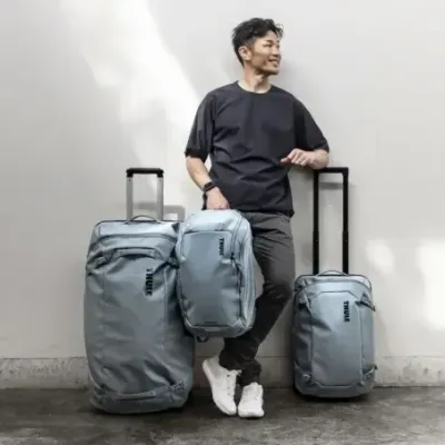 Thule 4986 Chasm Carry on Wheeled Duffel Bag 40L Pond Gray