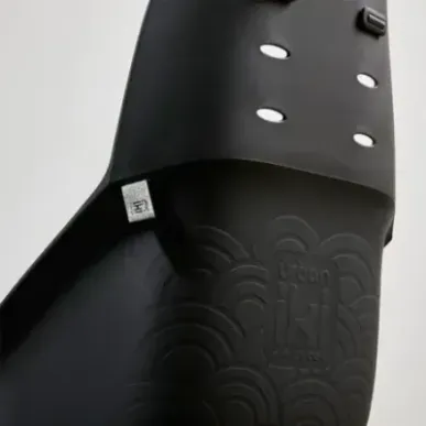 URBAN IKI Tylny fotelik na ramę U-me kolor BLACK/BLACK