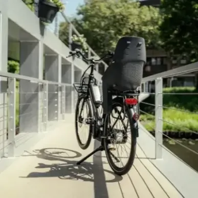 URBAN IKI Tylny fotelik na ramę U-me kolor BLACK/BLACK