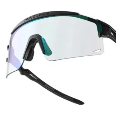 Photochromic cycling glasses with UV protection and Rockbros transparent black corrective insert