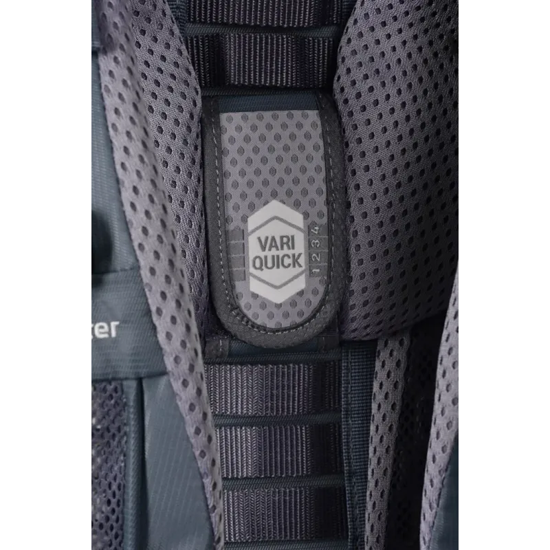 Deuter Kid Comfort Active Baby carrier backpack Polyamide Green