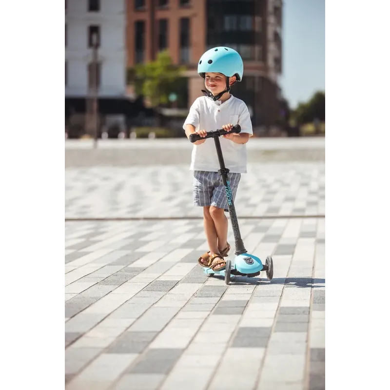 Трехколесный самокат Scoot And Ride Highwaykick 3 LED