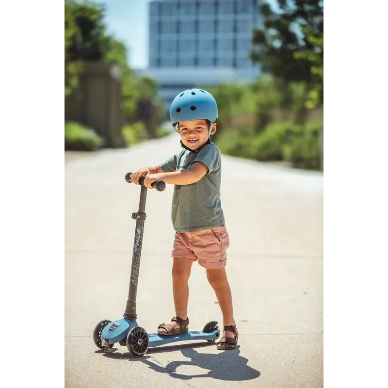 Scoot And Ride Highwaykick 3 LED - Laos!