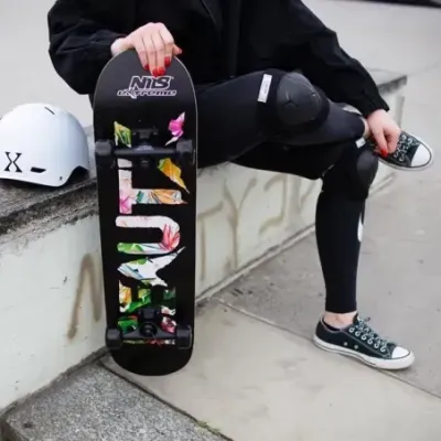 CR3108SA BEAUTY SKATEBOARD NILS EXTREME